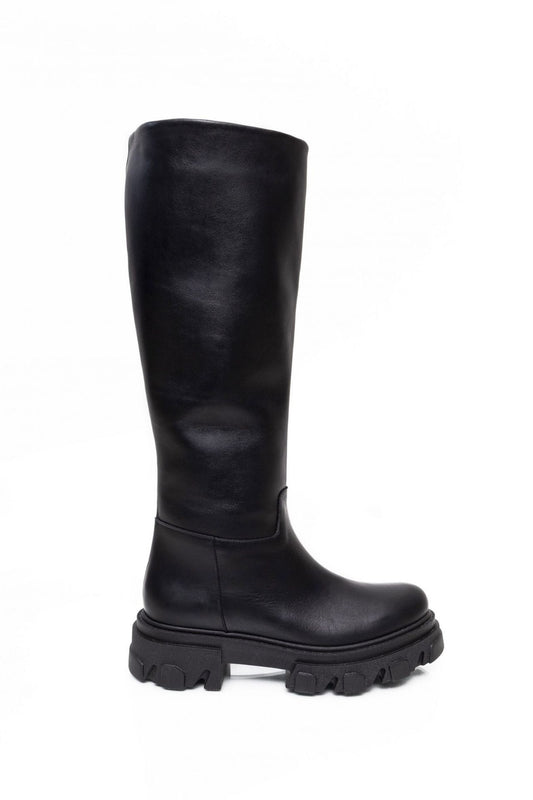 Ariana Boots in Black