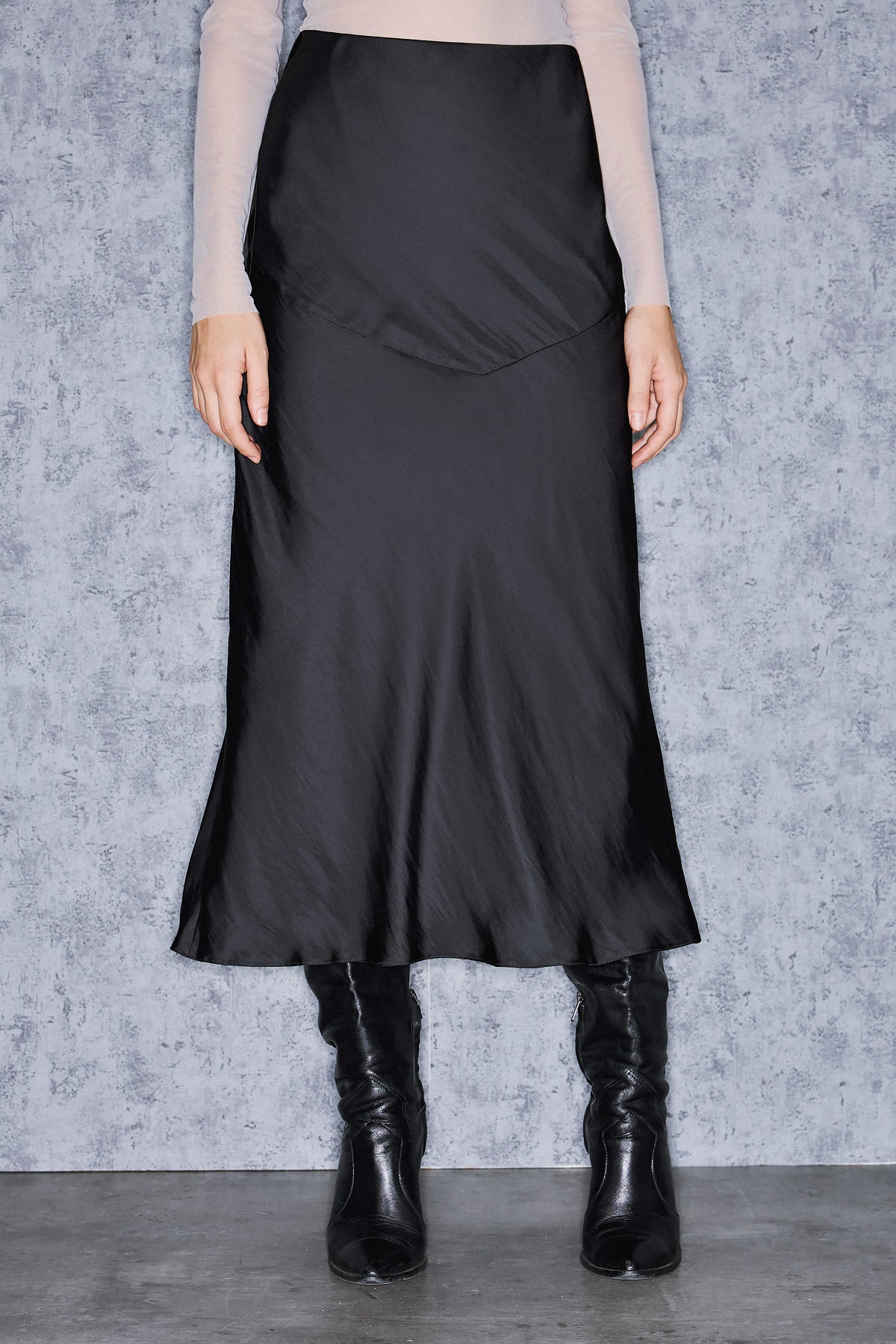 ZELANI  SKIRT | BLACK  (19023)