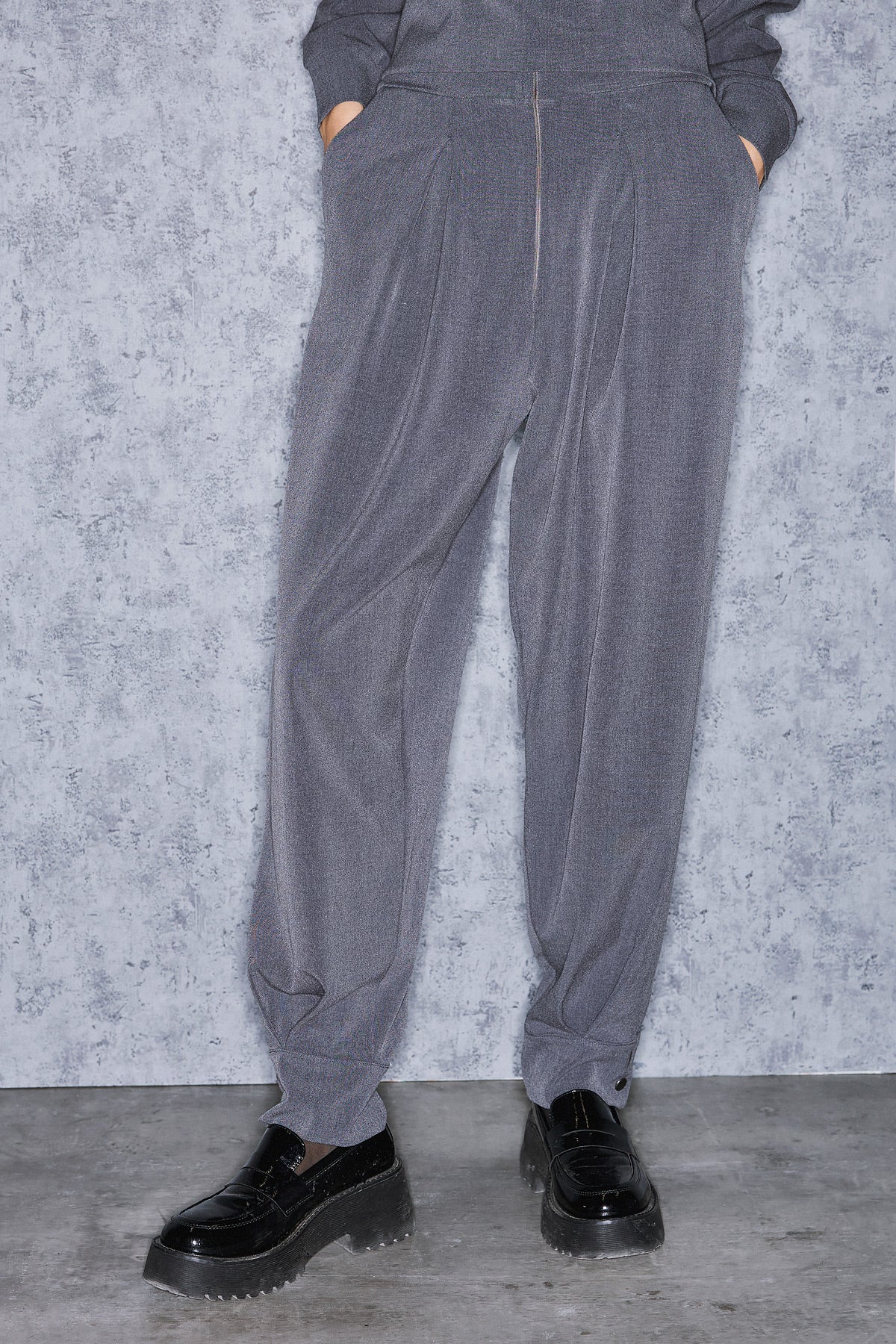 ORABEL BARREL PANTS | CHARCOAL GREY (19018B)