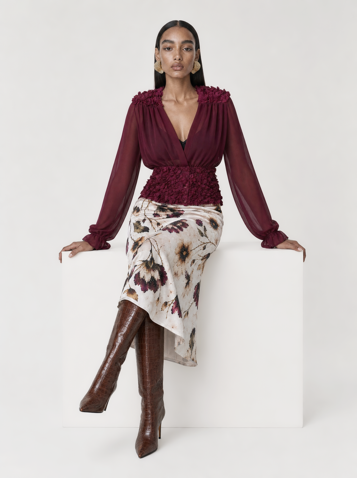 ELYA FLORAL APLIQUE TOP  |Lightweight sheer fabric 210018